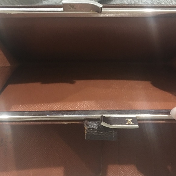 Louis Vuitton wallet - Picture 5 of 11